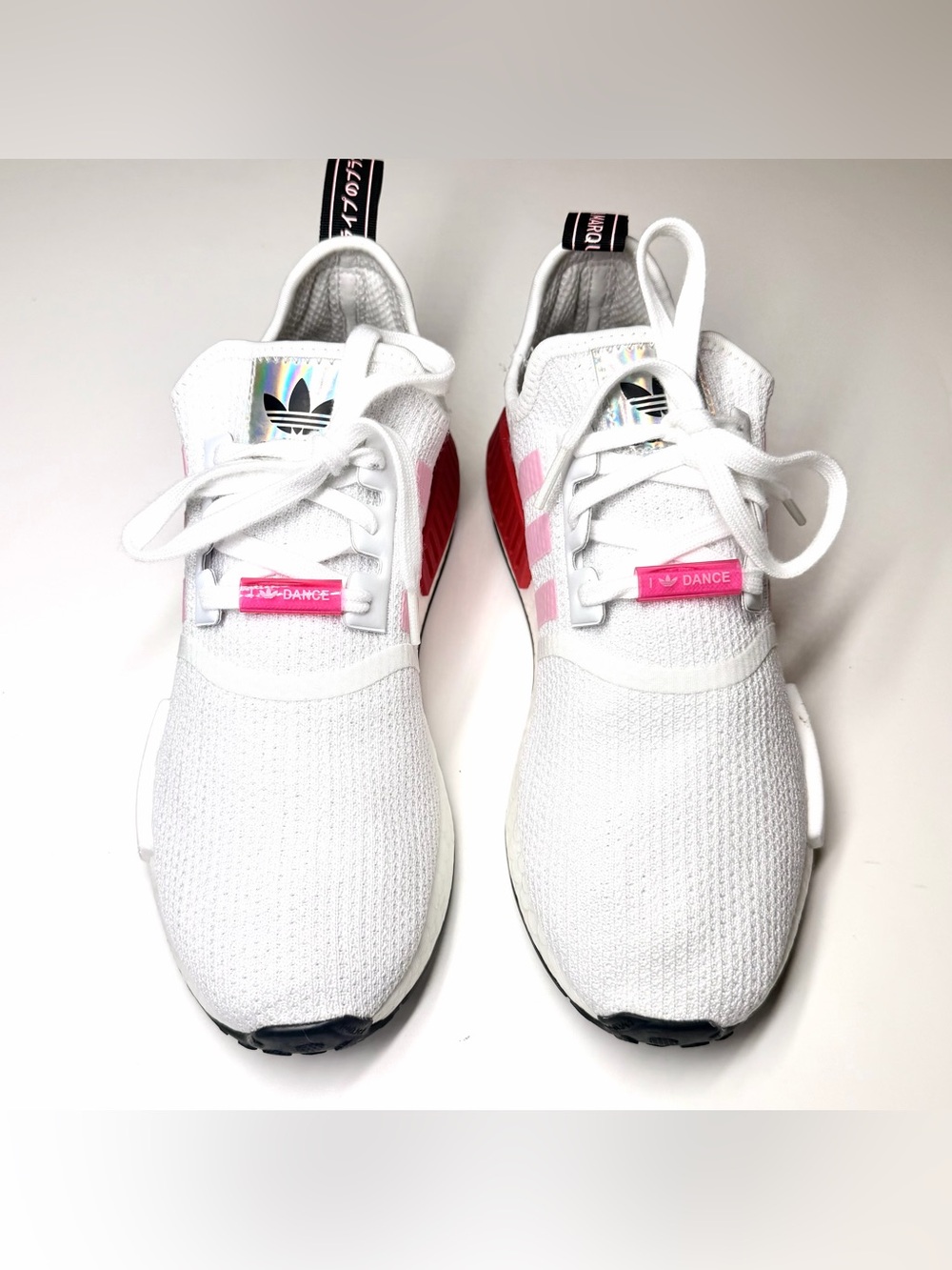Adidas Originals Women’s NMD_R1 Athletic Sneakers Size- 9.5 - Picture 2 of 7